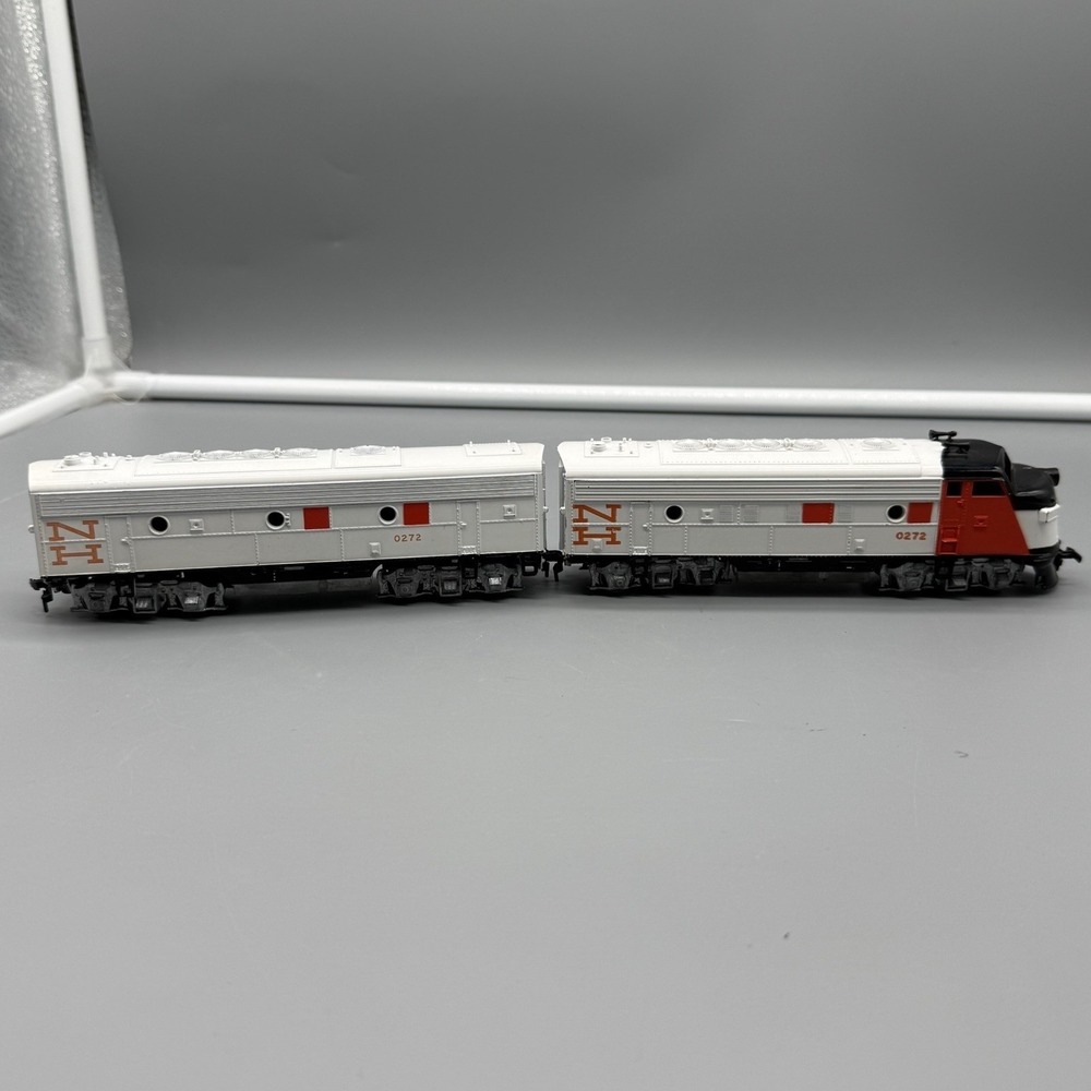 Vintage Athearn HO Train Locomotive Lot New Haven 0272 Works Read